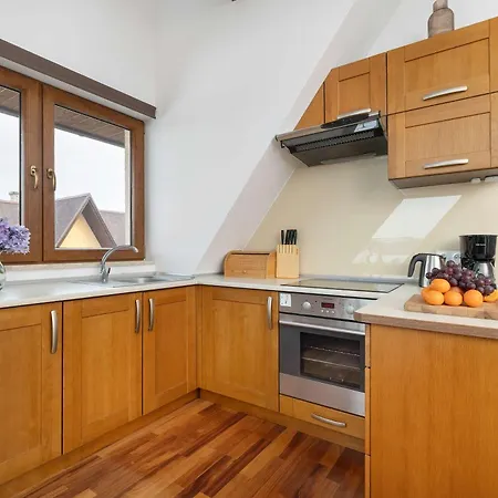 Hrube Wyzne With Mountain View And Parking By Renters Apartamento Zakopane
