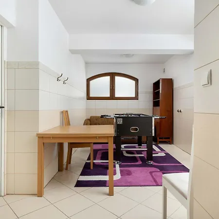 Hrube Wyzne With Mountain View And Parking By Renters *